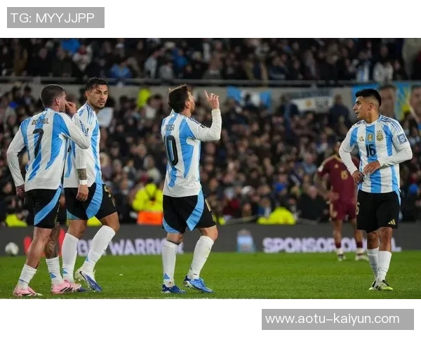 梅西领衔阿根廷全队启程前往安哥拉，首战精彩即将上演