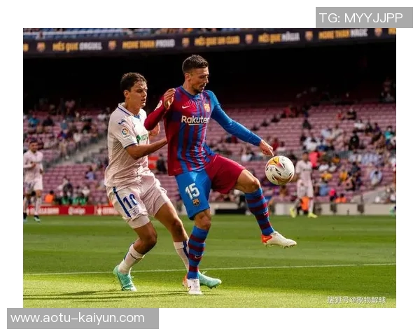 赫塔费vs赫罗纳：马约拉尔、戴维-索里亚首发，维特塞尔、布林德出战，强强对决引爆西甲赛场