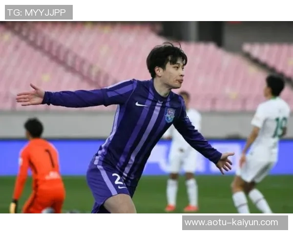 韩国归化球员引发热议：沉默、冷脸背后的故事与挑战